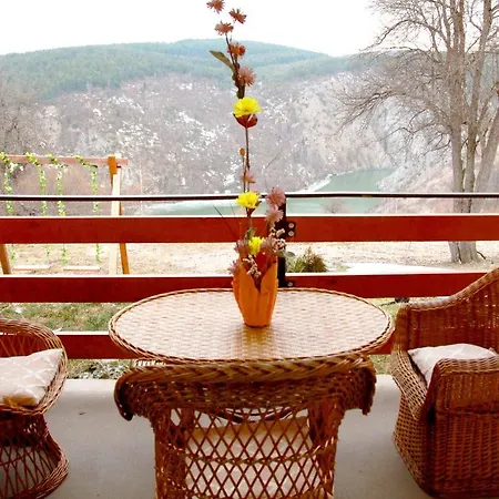 Biserna Dolina Uvac Casă la țară *